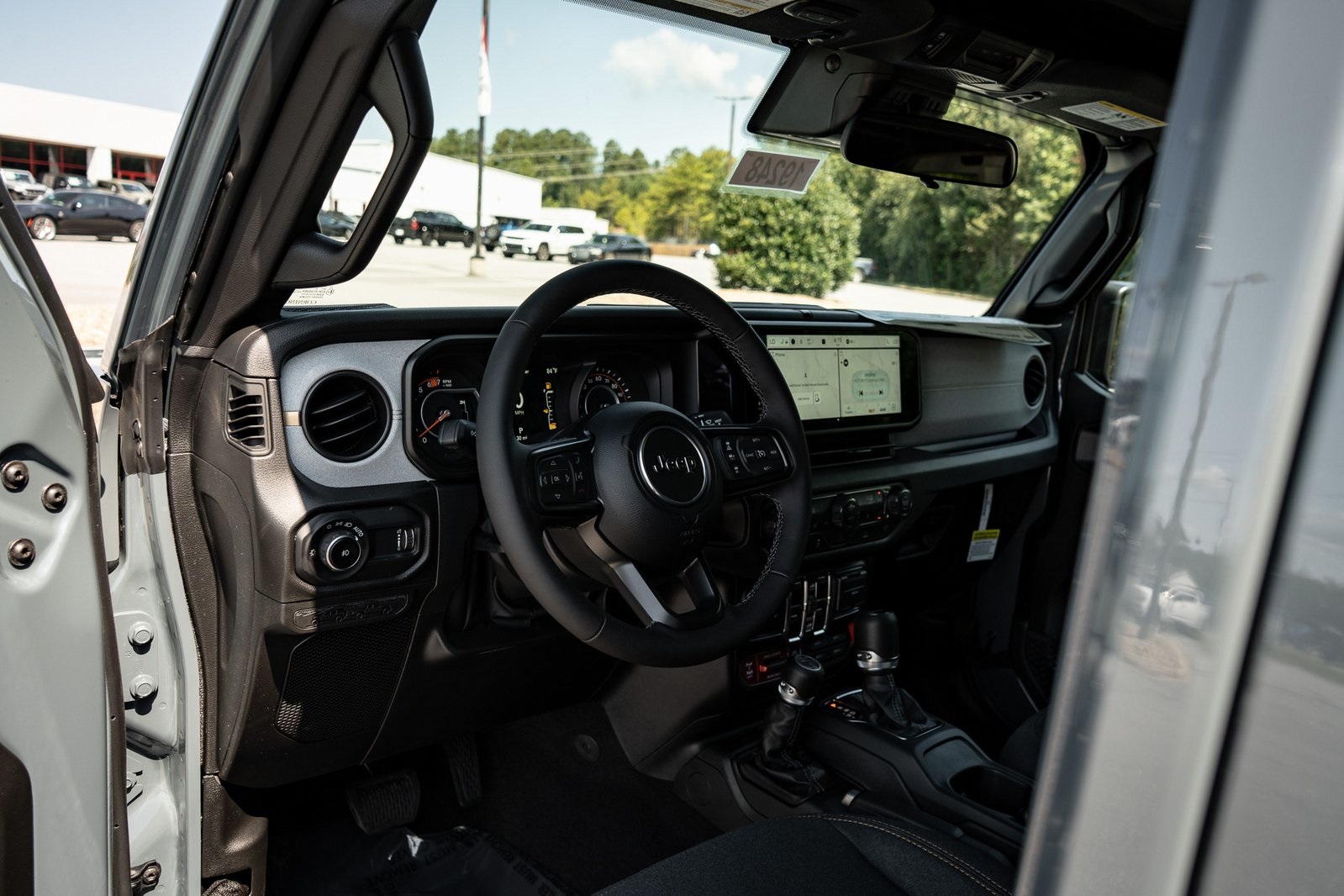 2025 Jeep Wrangler Willys photo 13