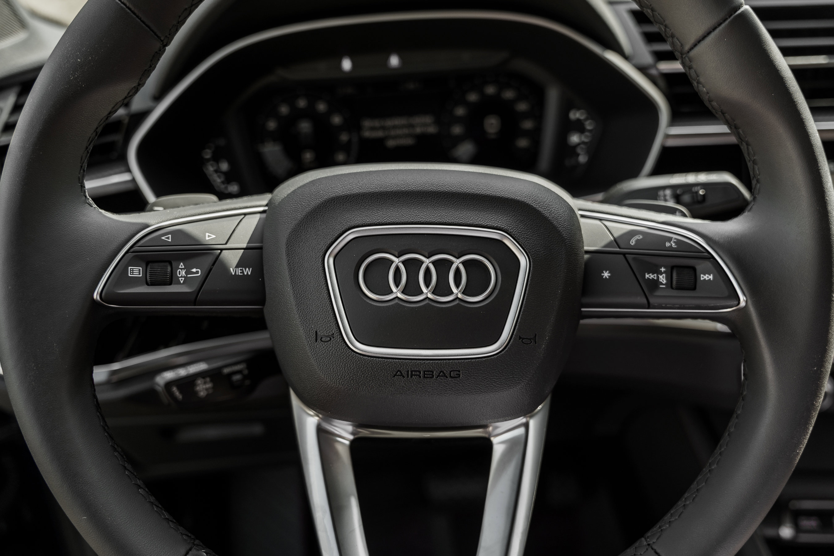 2025 Audi Q3 S line Premium photo 15