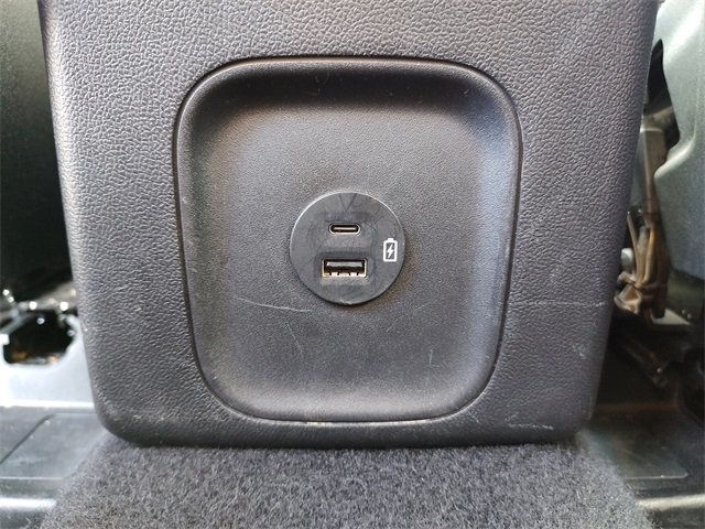 2022 Ford Escape SEL photo 15
