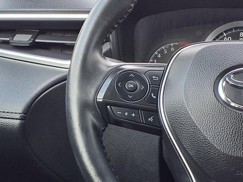 2022 Toyota Corolla Cross LE photo 11