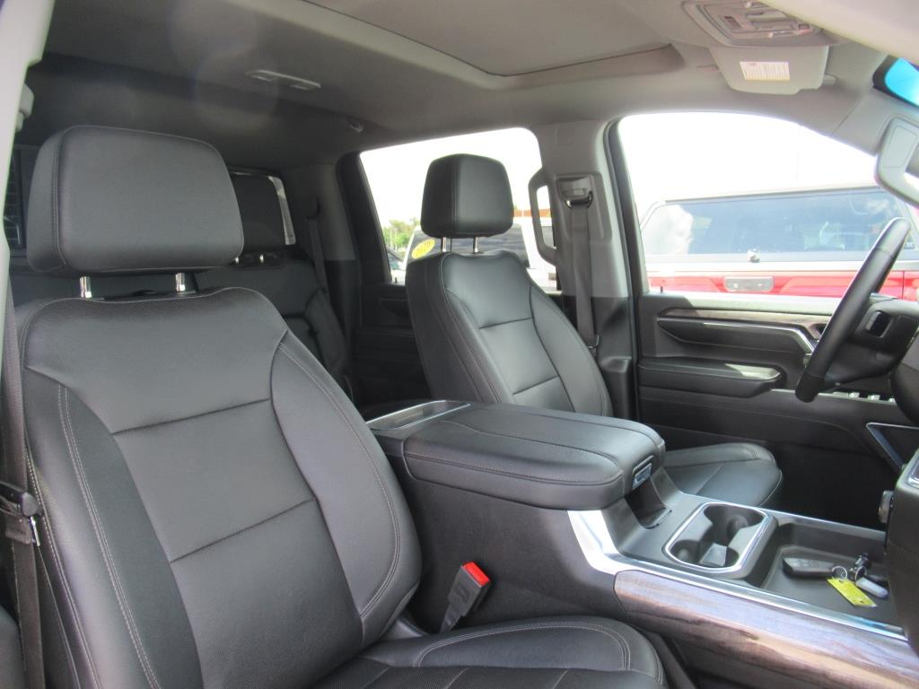 2024 Chevrolet Silverado 2500HD LTZ photo 9