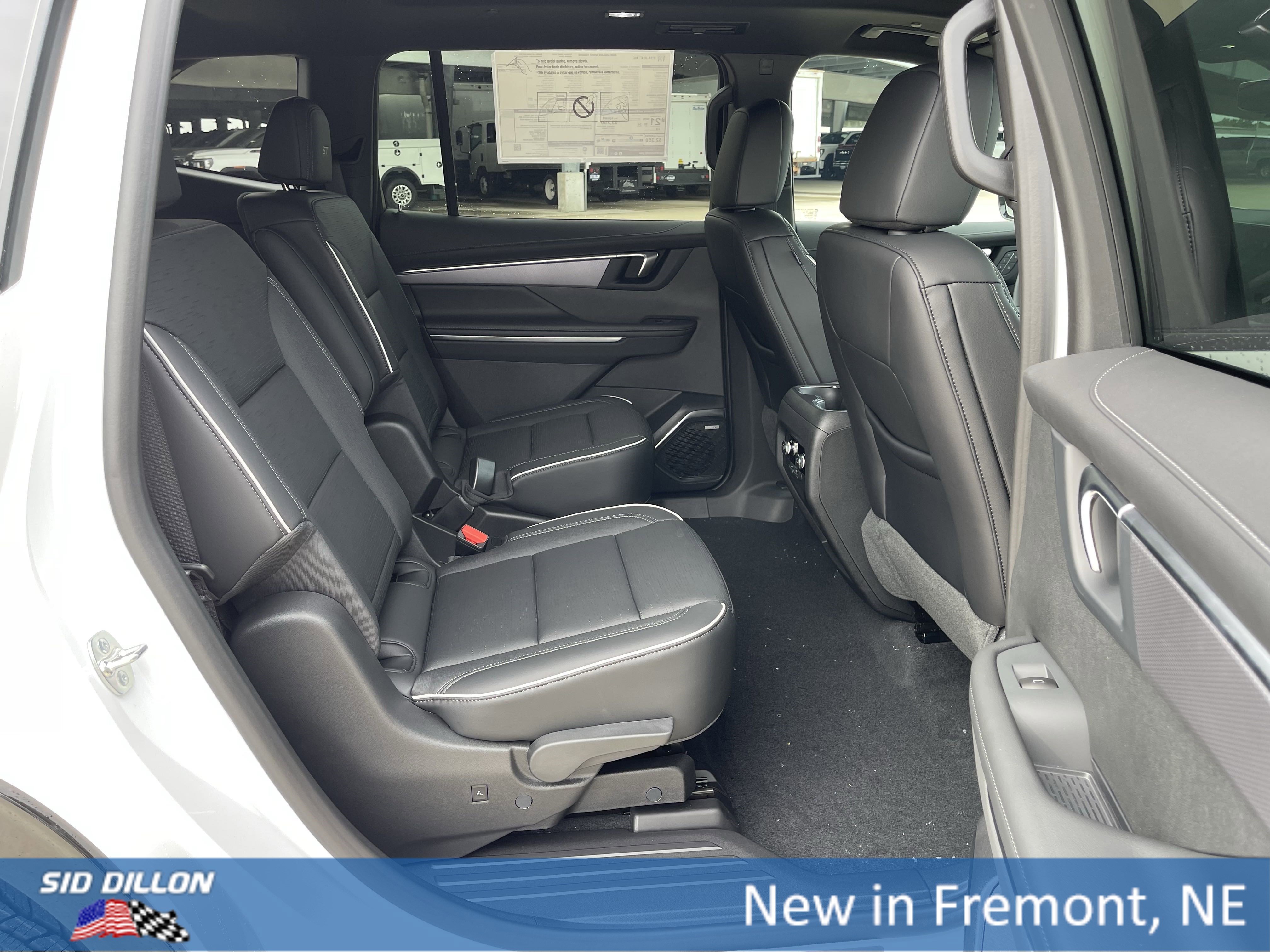 2026 Buick Enclave Sport Touring photo 7