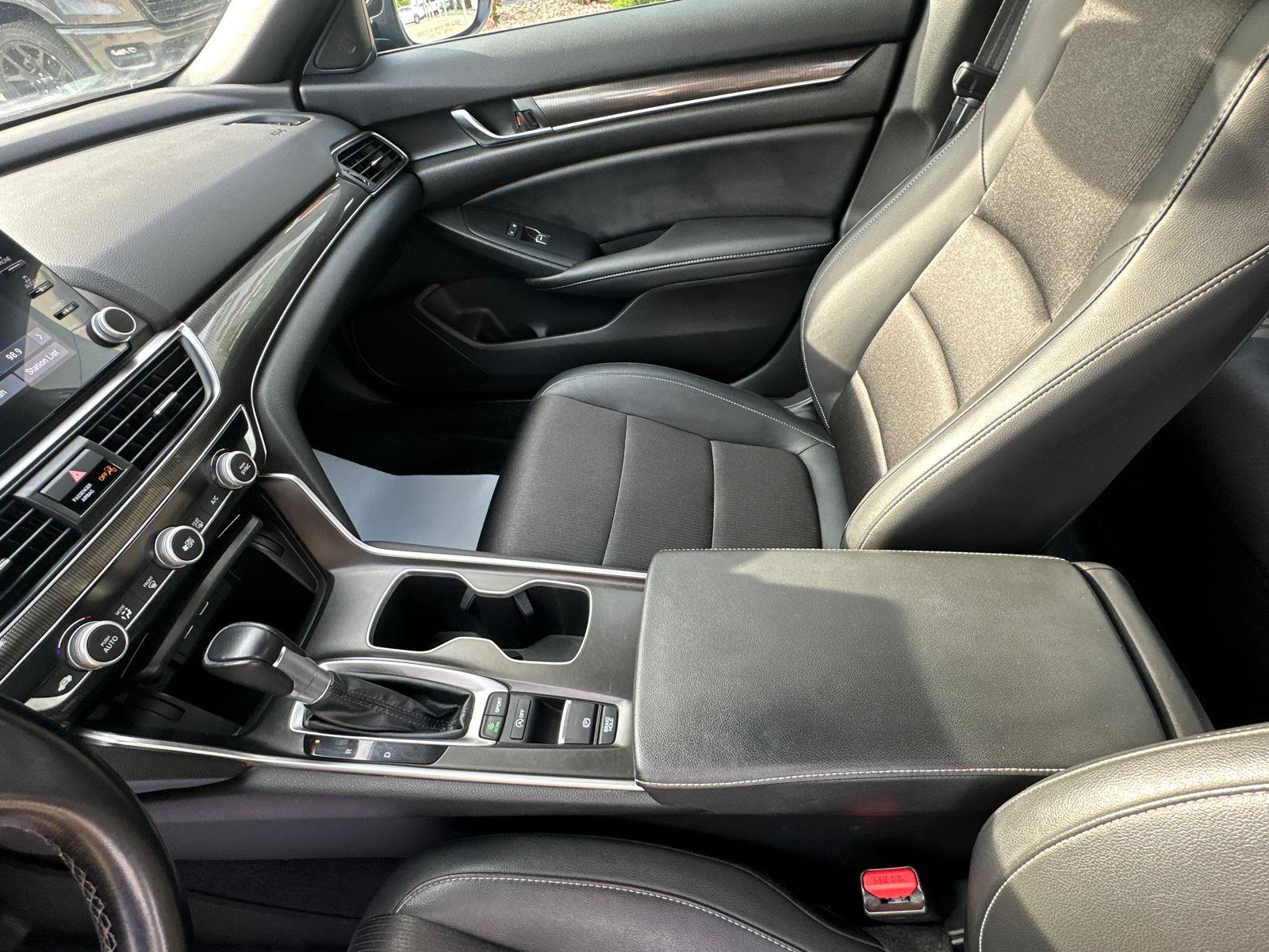 2022 Honda Accord Sport photo 18