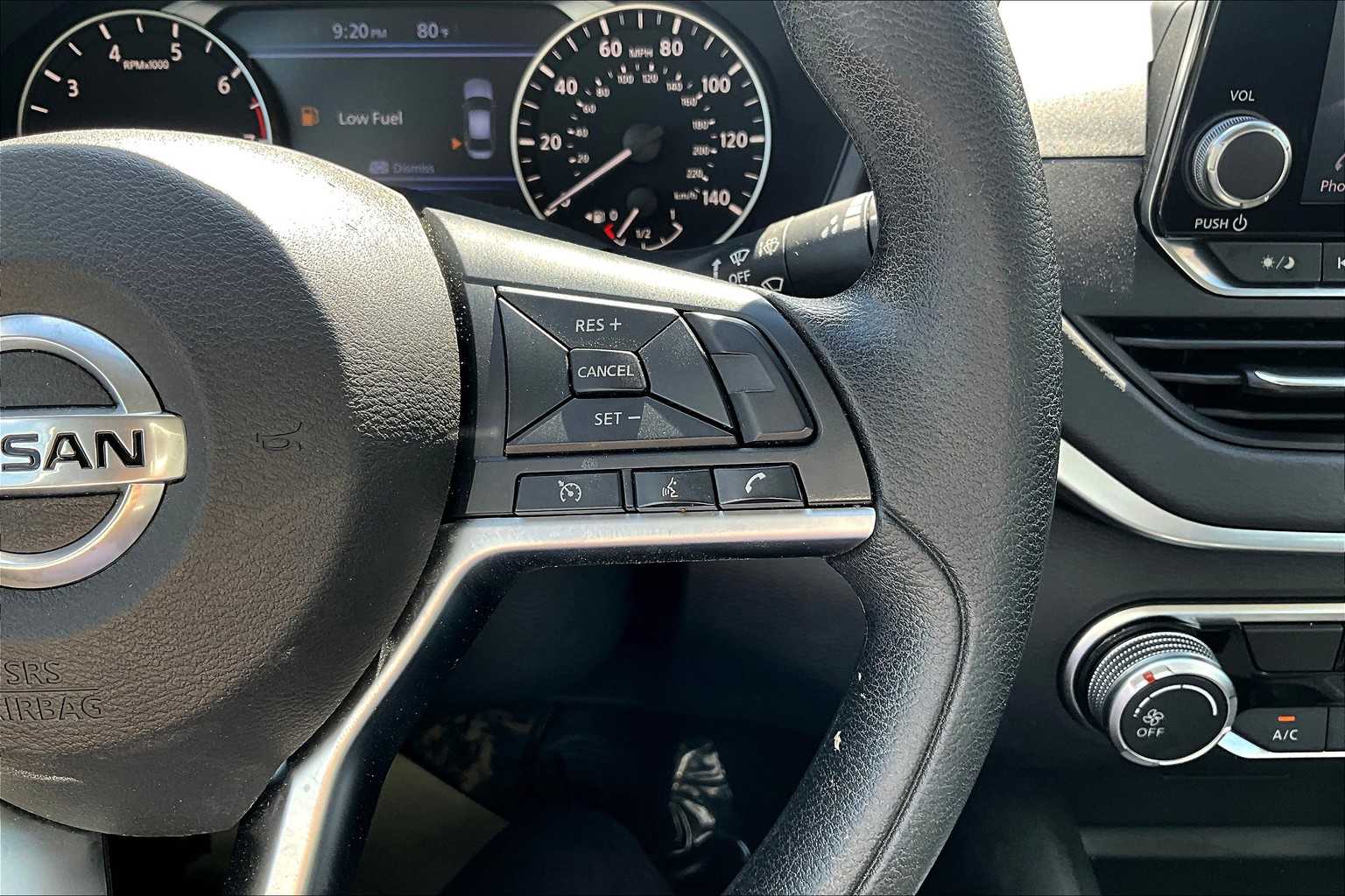 2022 Nissan Altima 2.5 SV photo 18