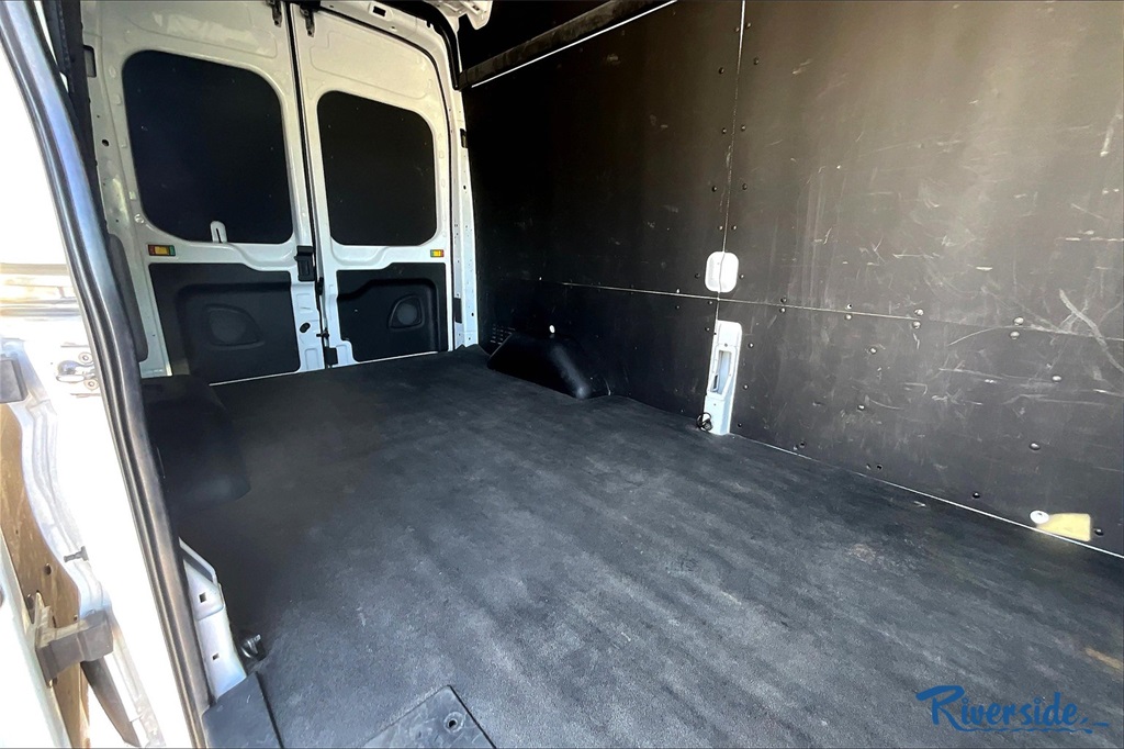 2023 Ford Transit photo 17
