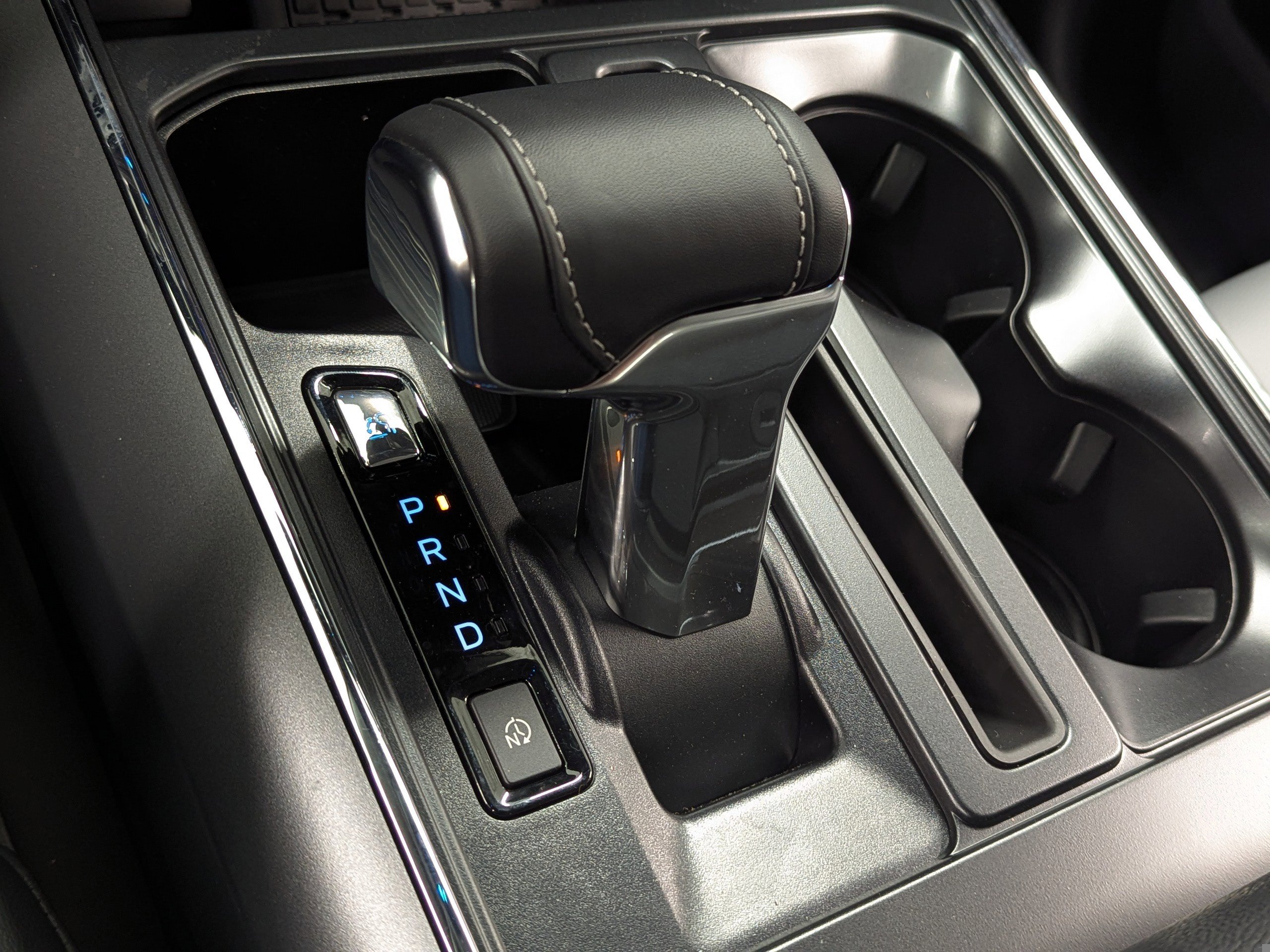 2025 Ford F-150 Lightning photo 22