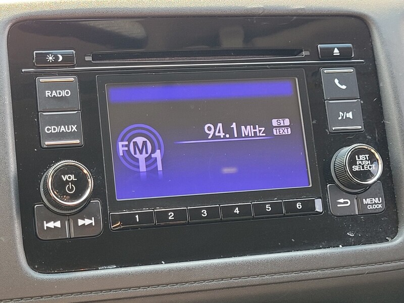 2016 Honda HR-V LX photo 18