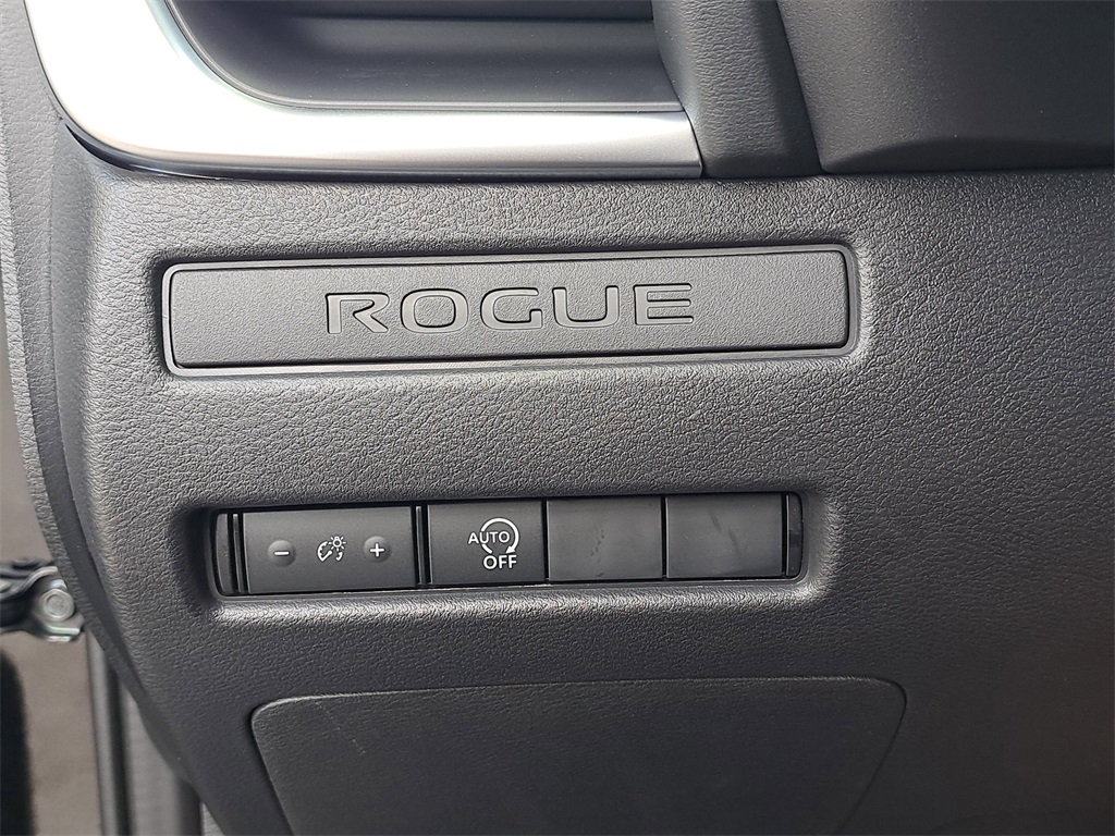 2026 Nissan Rogue S photo 23