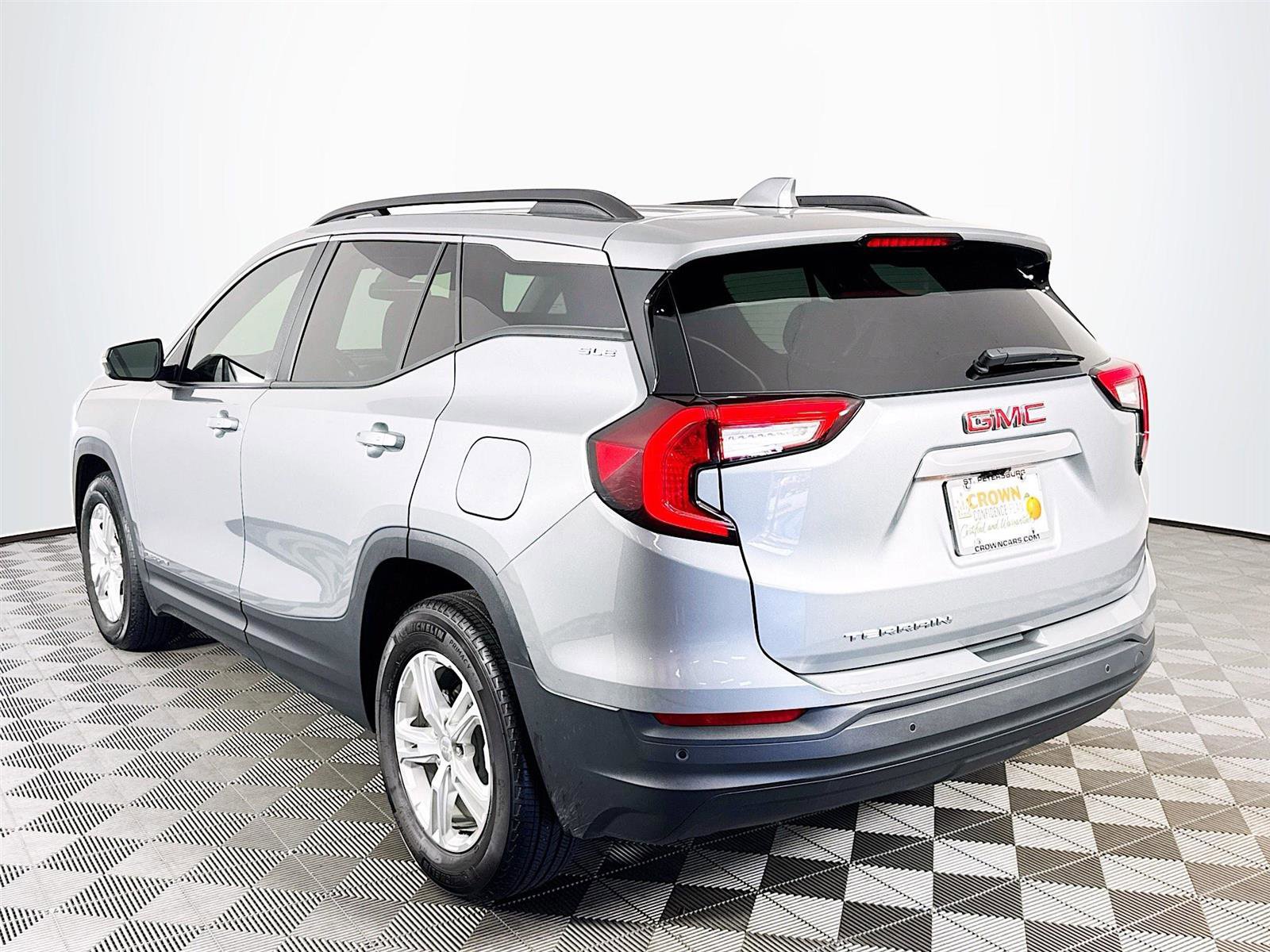 2023 Gmc Terrain SLE photo 5