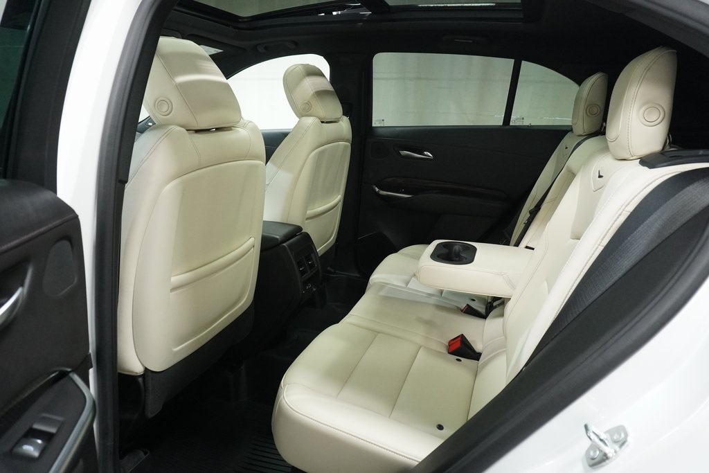 2020 Cadillac XT4 Sport photo 12