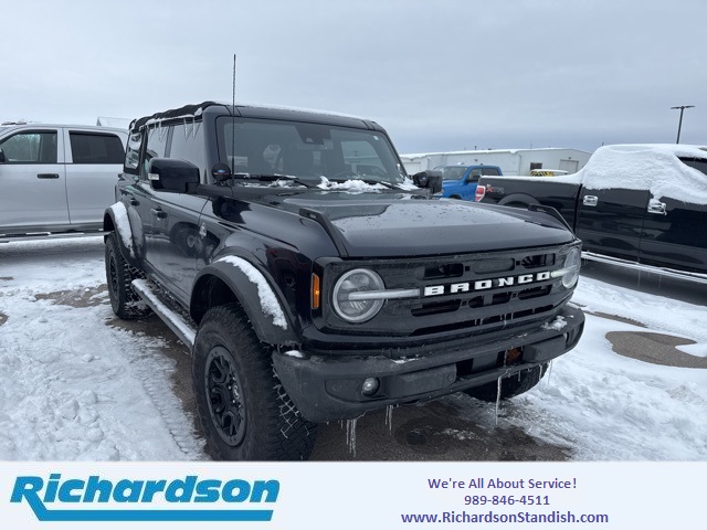 2021 Ford Bronco 4-Door Outer Banks's photo