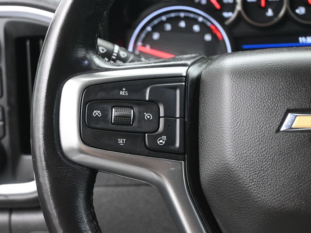 2020 Chevrolet Silverado 1500 LT Texas Edition photo 2