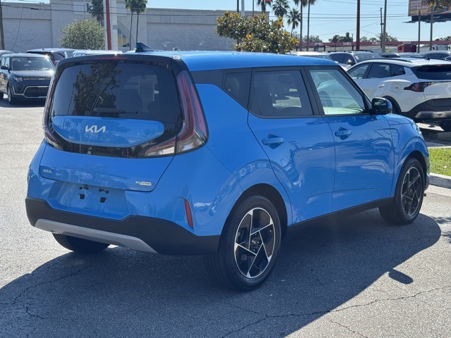 2023 Kia Soul EX photo 5