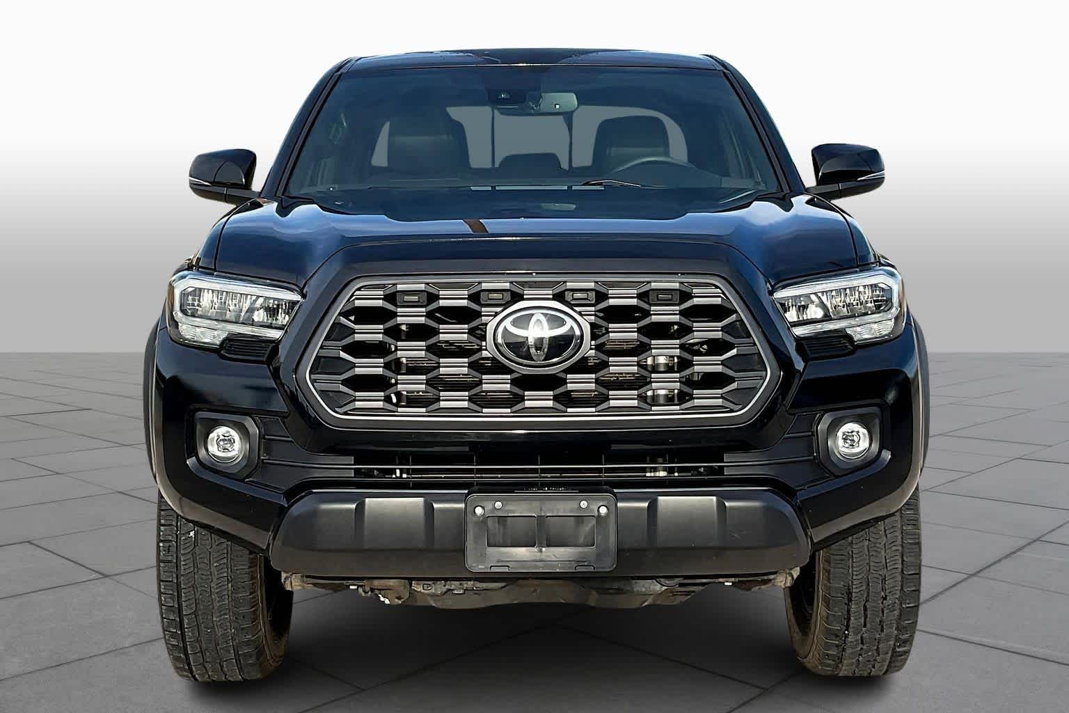 2021 Toyota Tacoma TRD photo 3
