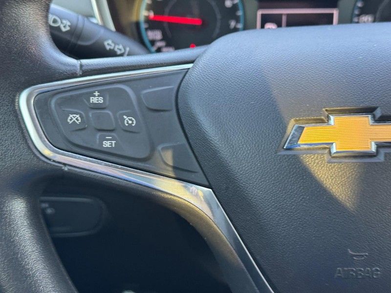 2018 Chevrolet Equinox LS photo 17