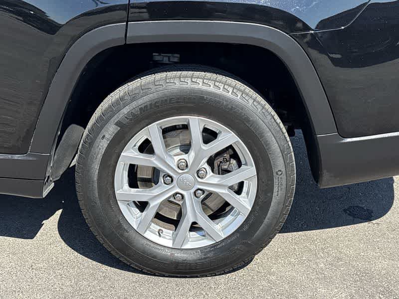 2023 Jeep Grand Cherokee Limited photo 11