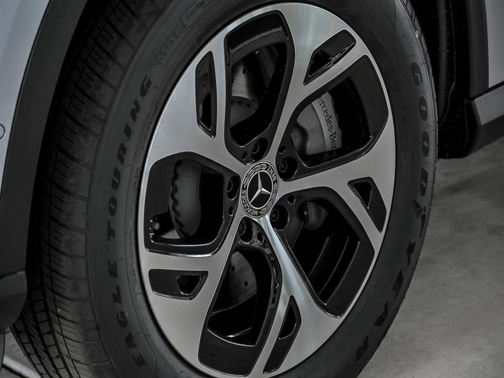 2026 Mercedes Benz GLC 350e 4MATIC photo 2