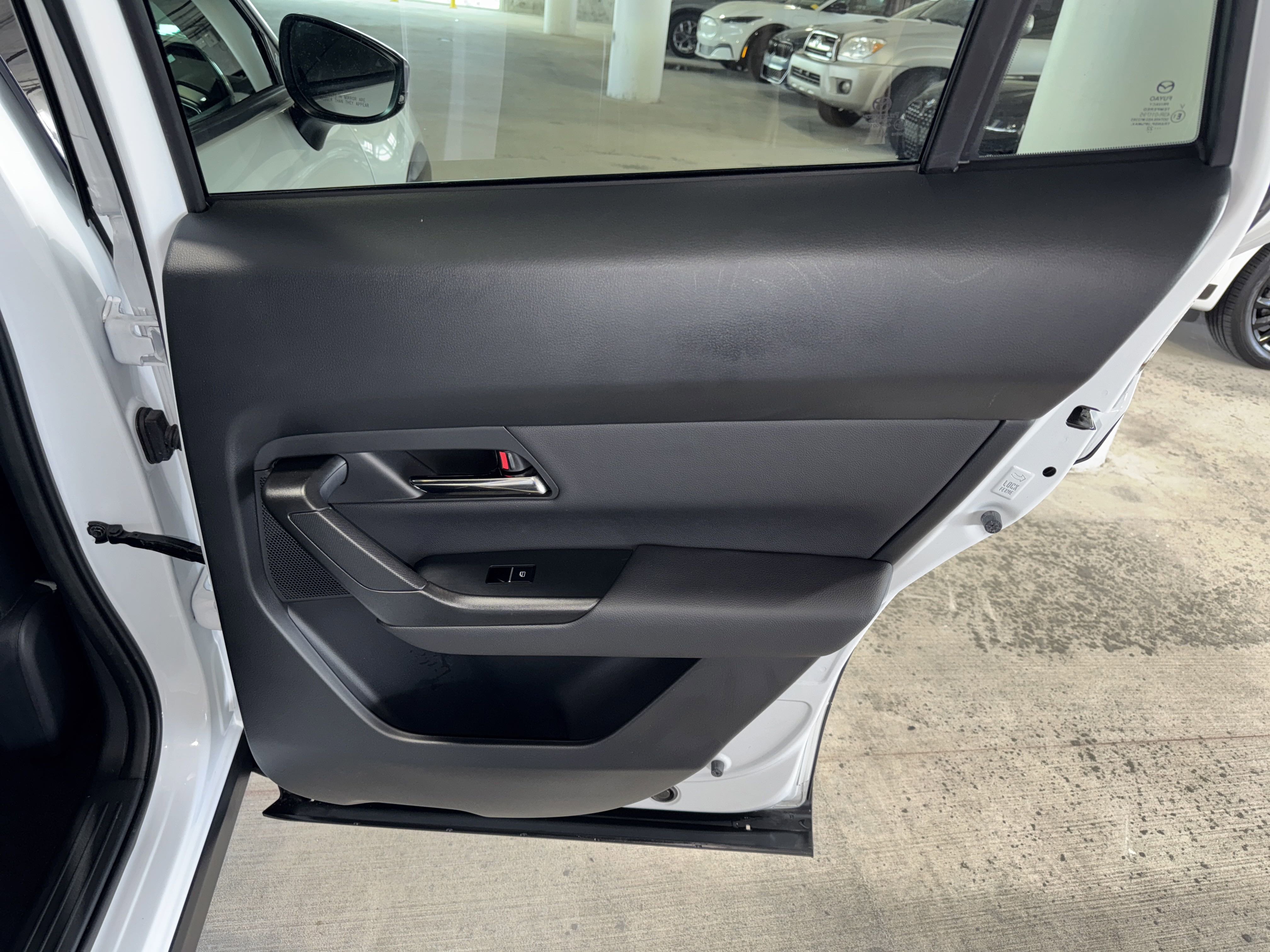 2023 Mazda CX-50 2.5 Premium Plus photo 8