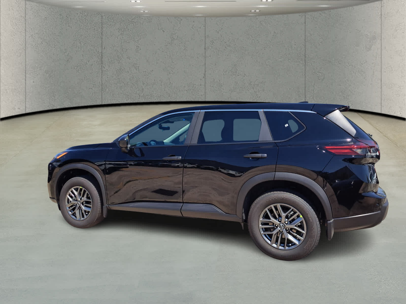 2026 Nissan Rogue S photo 6