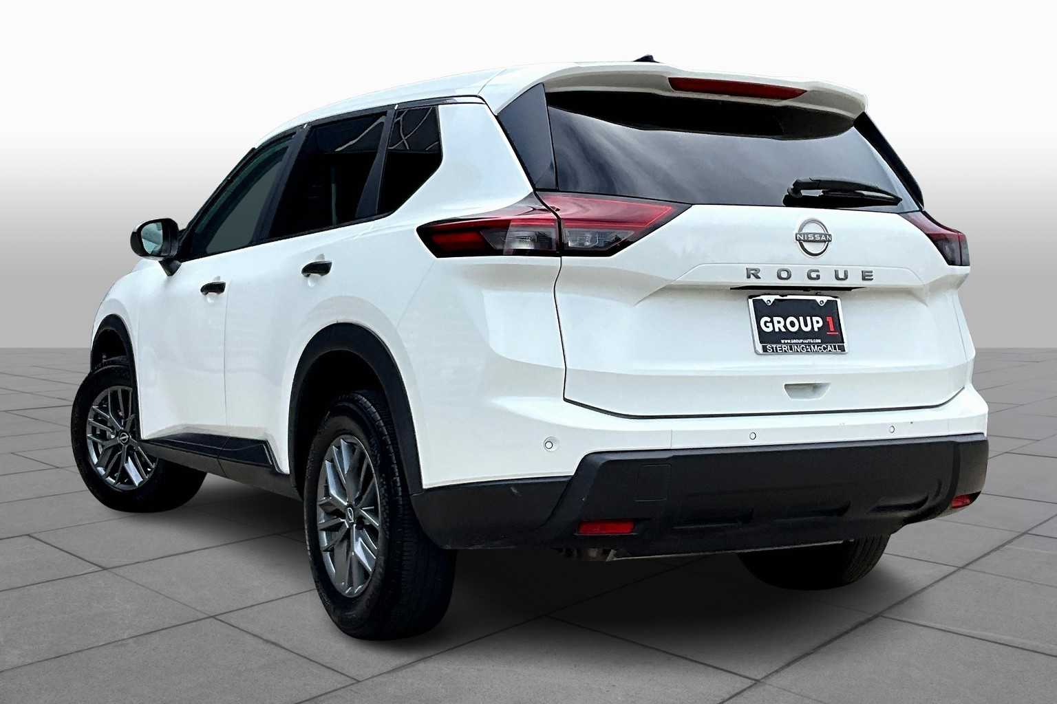 2024 Nissan Rogue S photo 10
