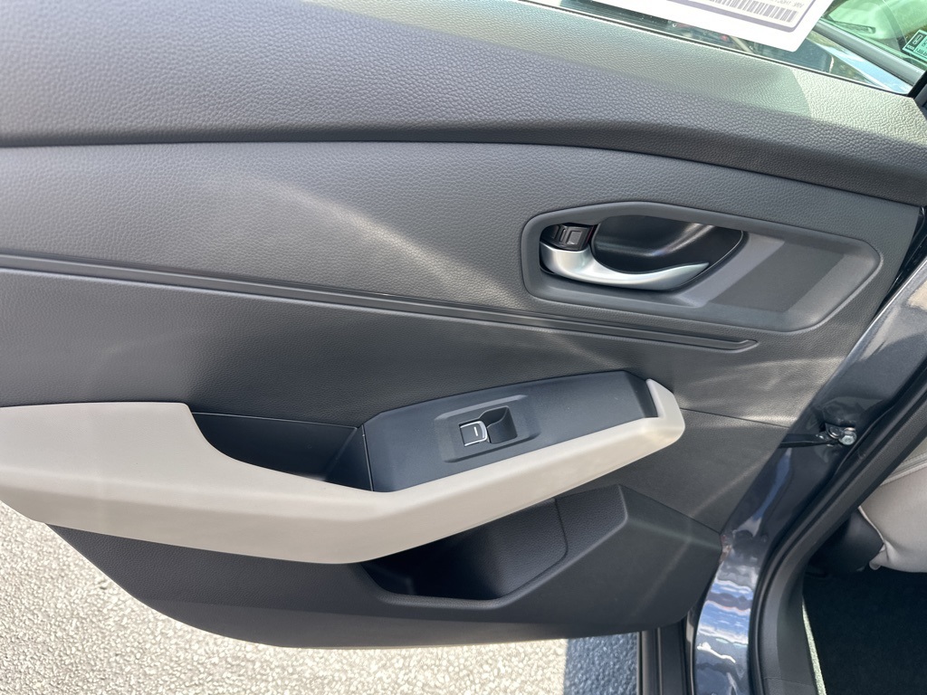 2025 Honda Accord LX photo 14