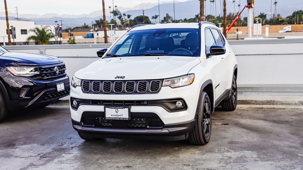 2026 Jeep Compass Latitude photo 4