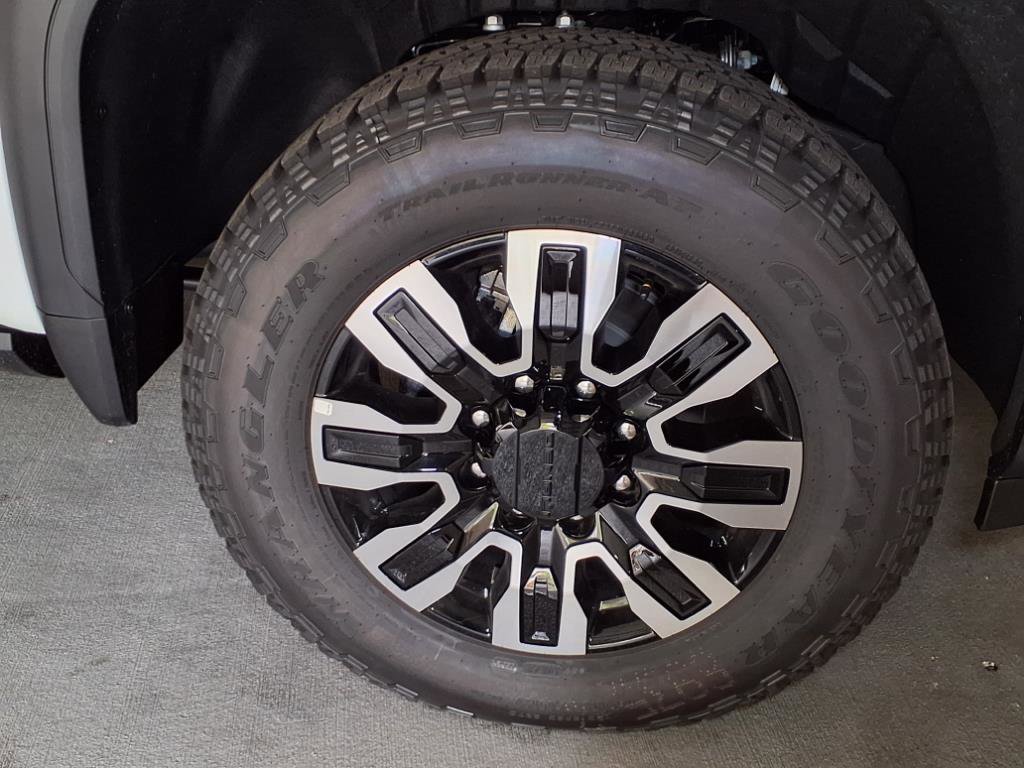 2025 Gmc Sierra 2500 HD Denali Ultimate photo 4