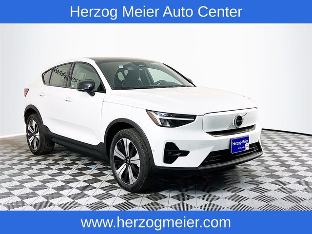 2023 Volvo C40