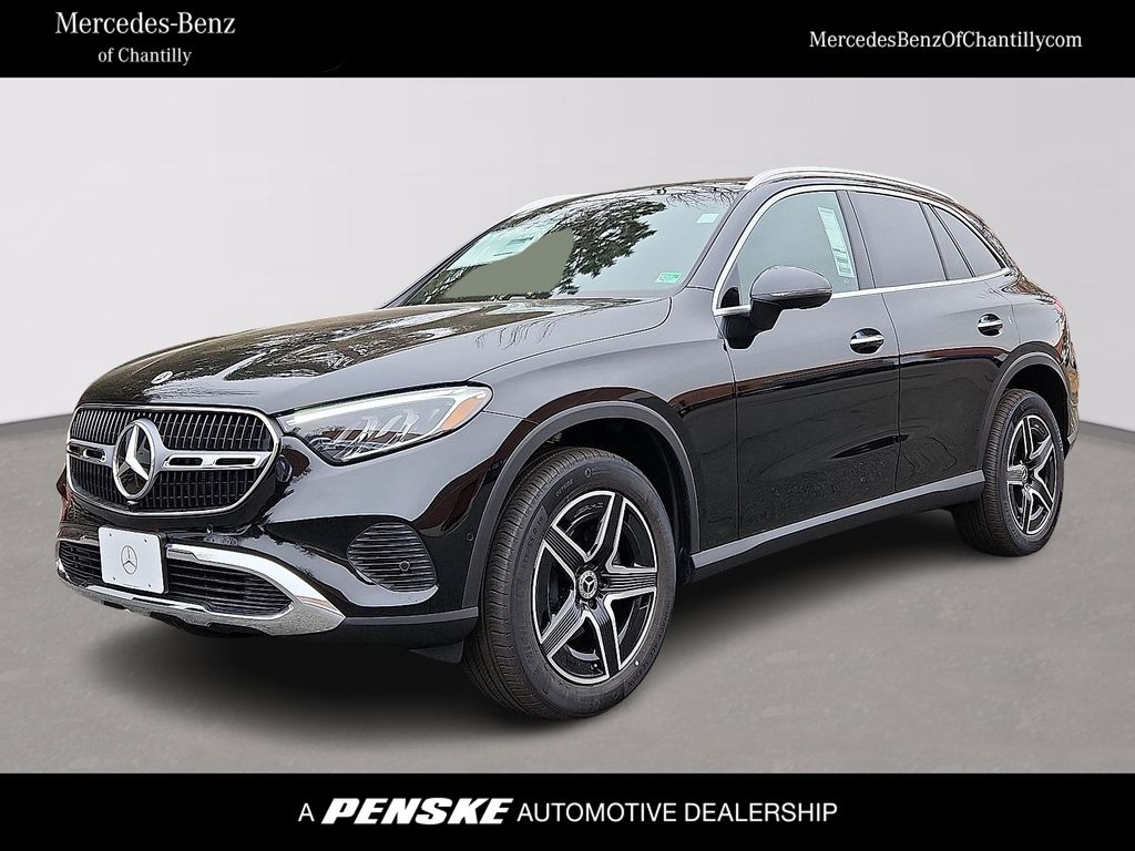 2026 Mercedes-Benz GLC Base's photo