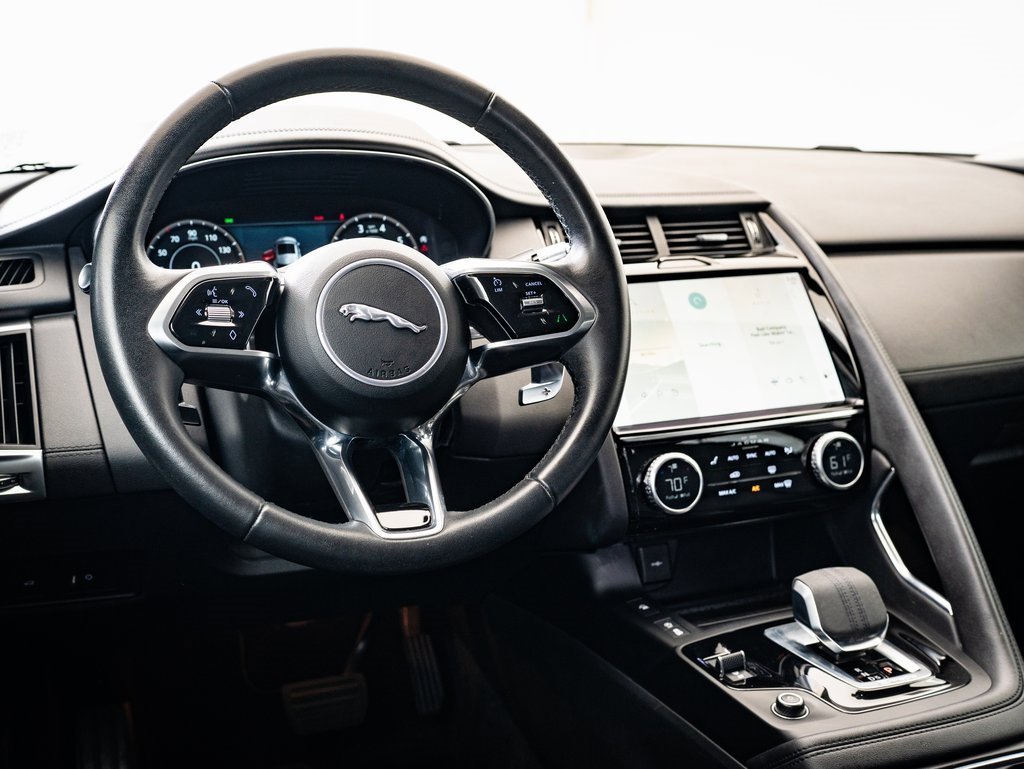 2022 Jaguar E-PACE P250 SE photo 4