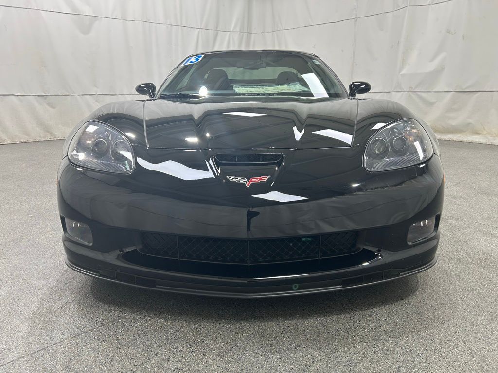 2013 Chevrolet Corvette Grand Sport photo 2