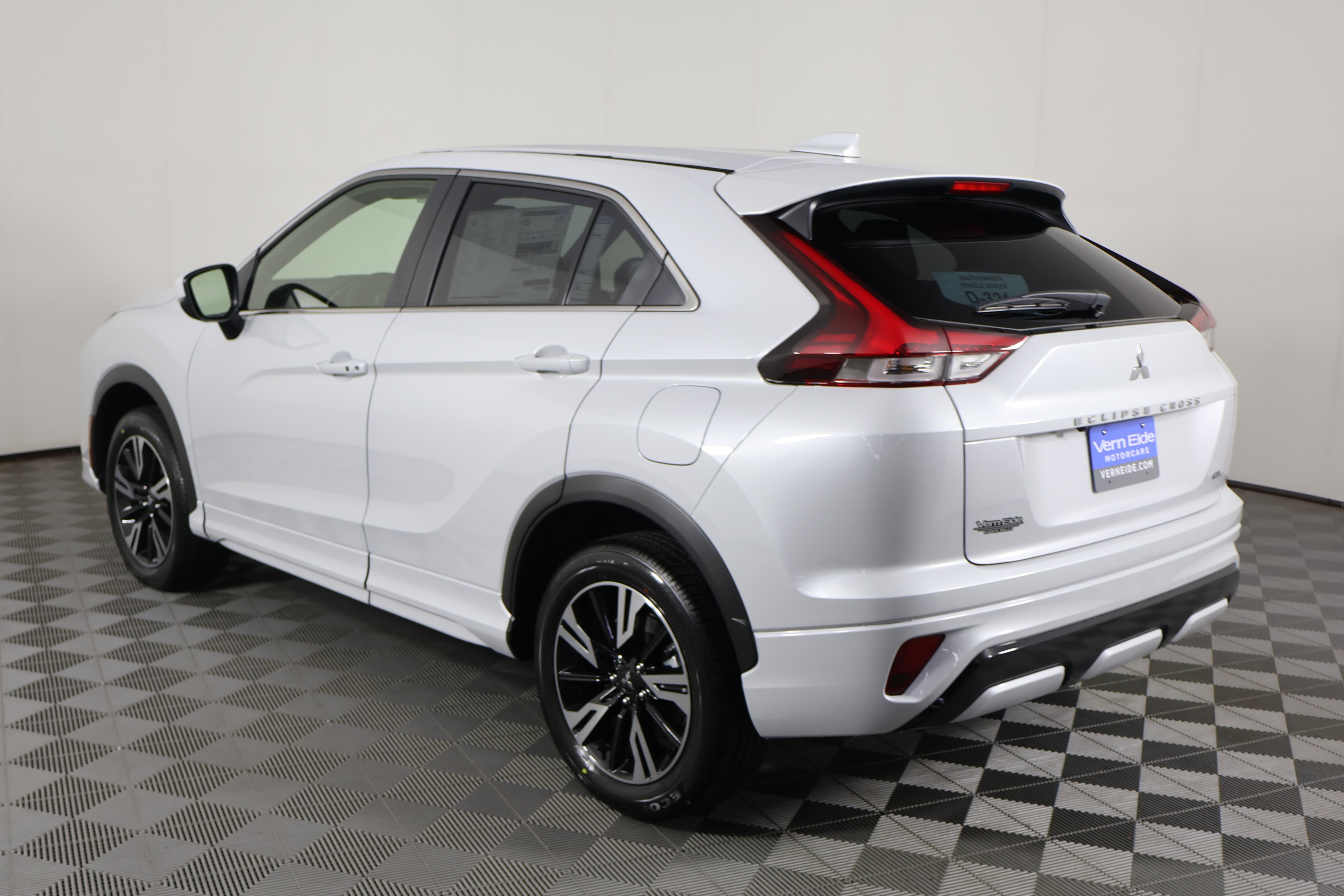 2025 Mitsubishi Eclipse Cross SEL photo 8