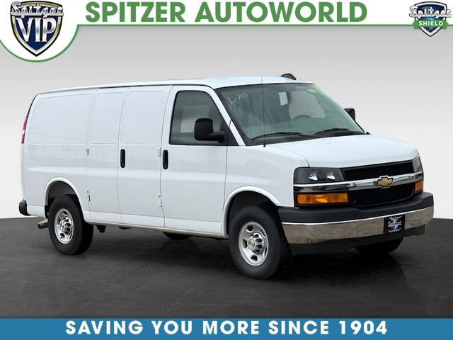 2025 Chevrolet Express Cargo Work Van's photo