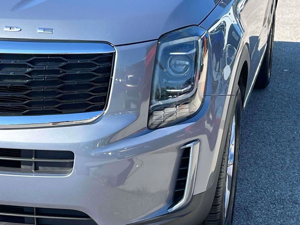 2022 Kia Telluride LX photo 33