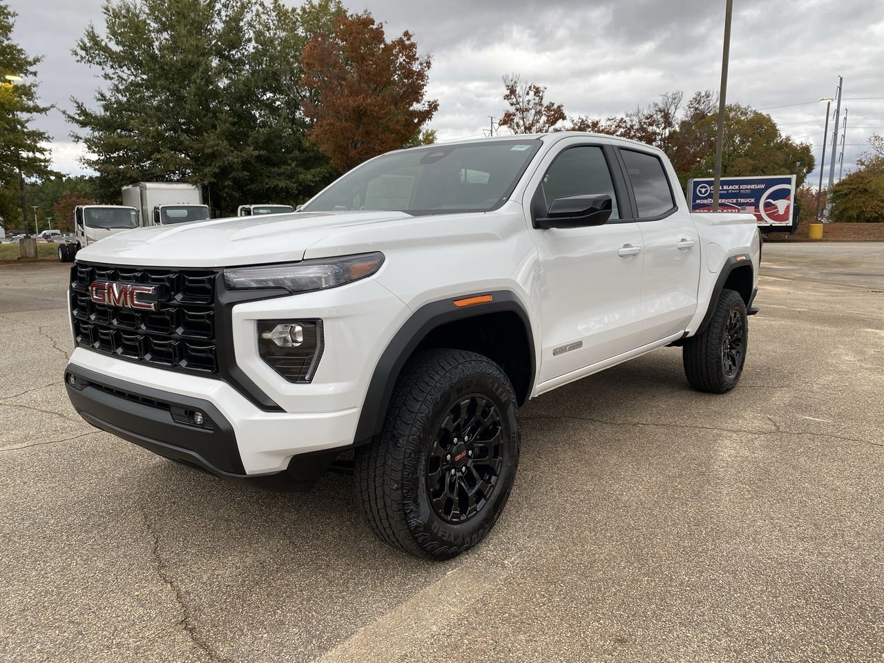 2026 GMC Canyon Elevation's photo