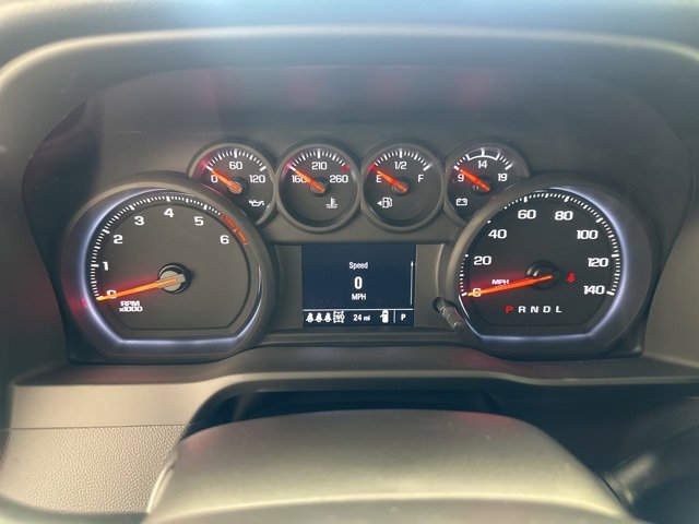 2025 Chevrolet Silverado 2500HD Custom photo 18