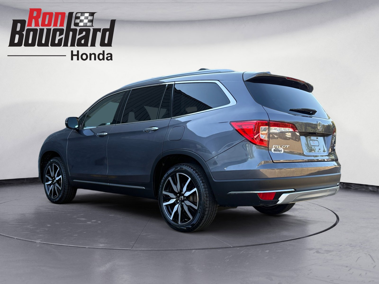2022 Honda Pilot Touring photo 4