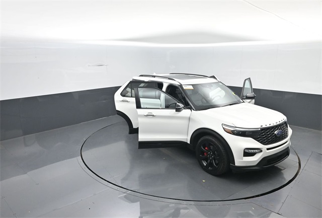 2022 Ford Explorer ST photo 34