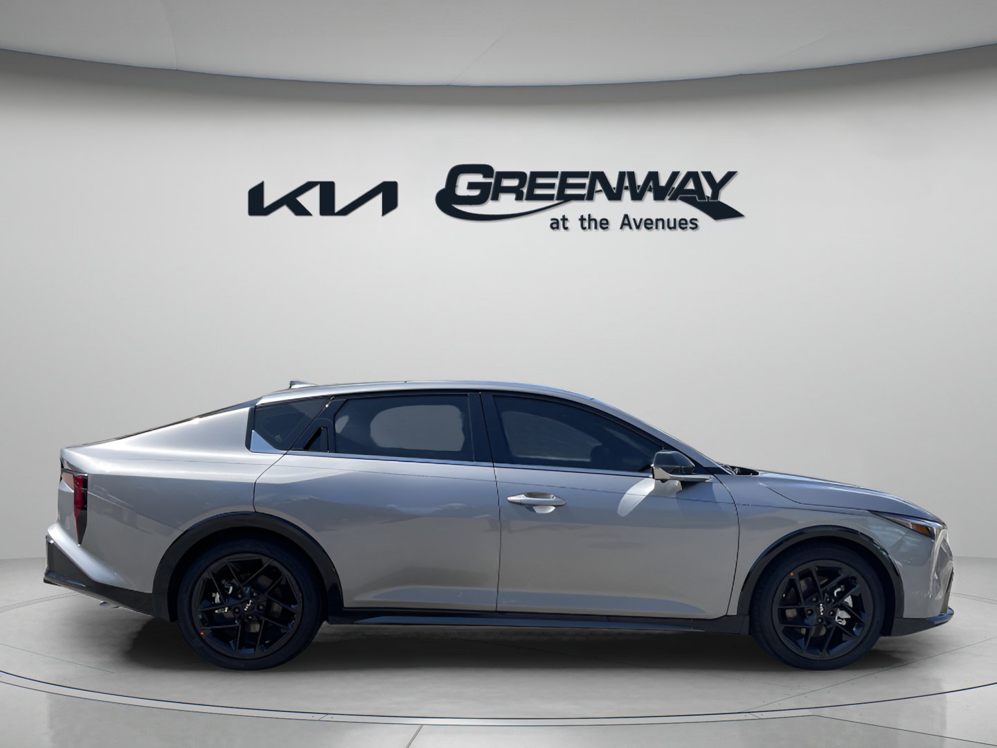 2025 Kia K4 GT-Line Turbo photo 4