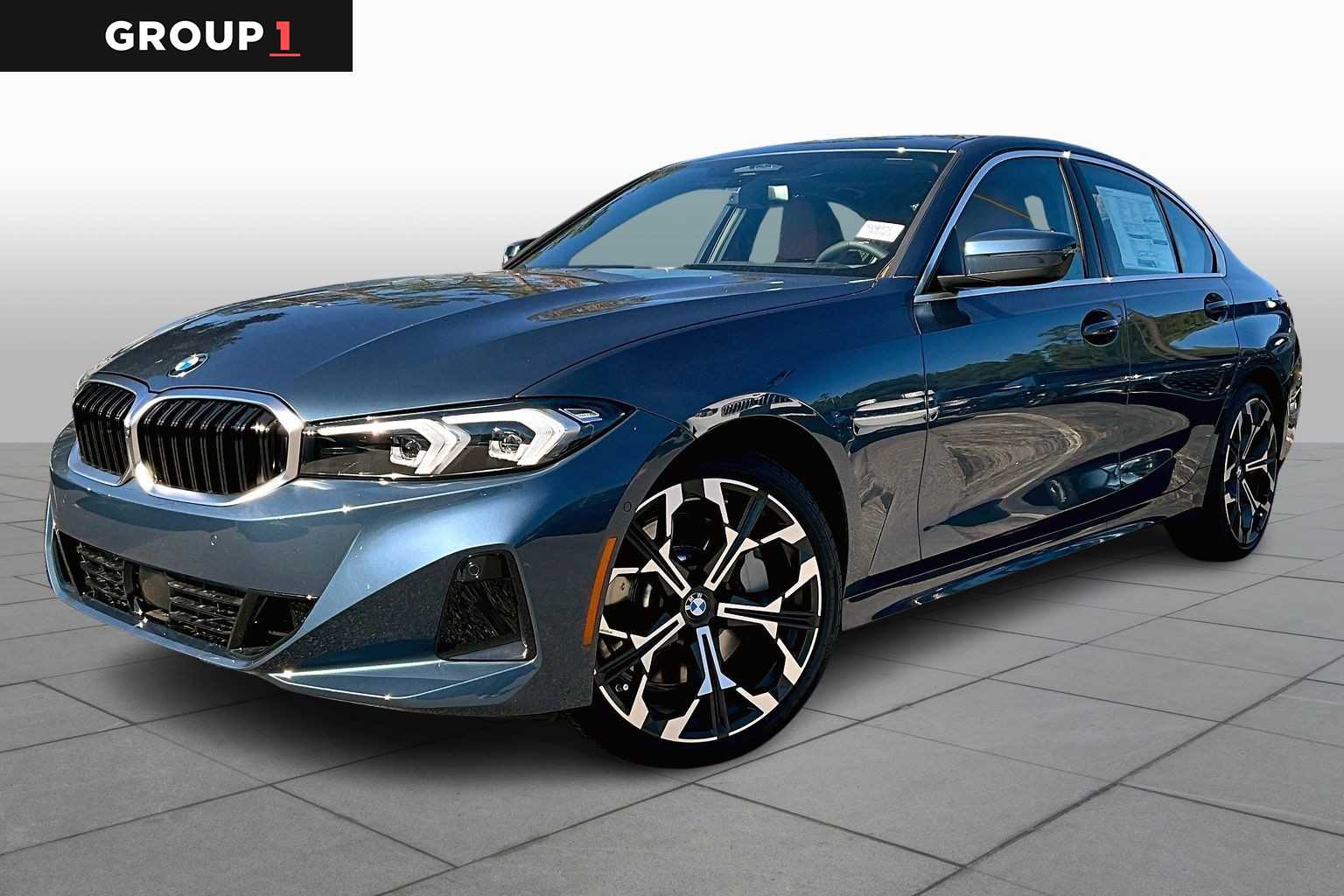 2026 BMW 3 Series 330i's photo