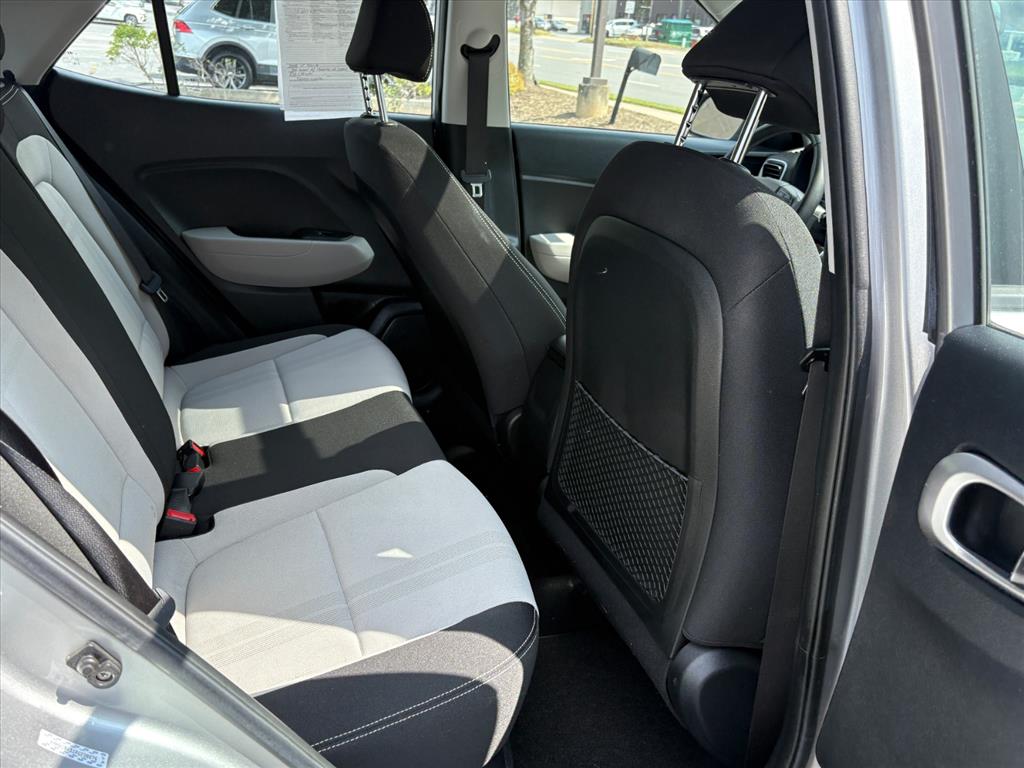 2023 Hyundai Venue SEL Limited photo 16