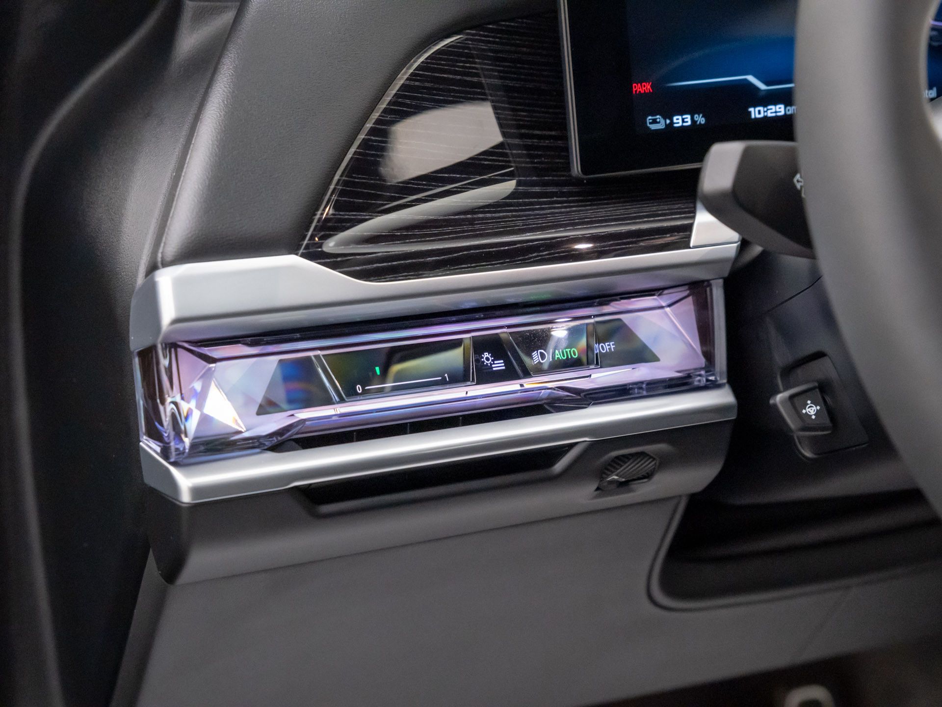 New 2025 Black Sapphire Metallic BMW M70 image 19