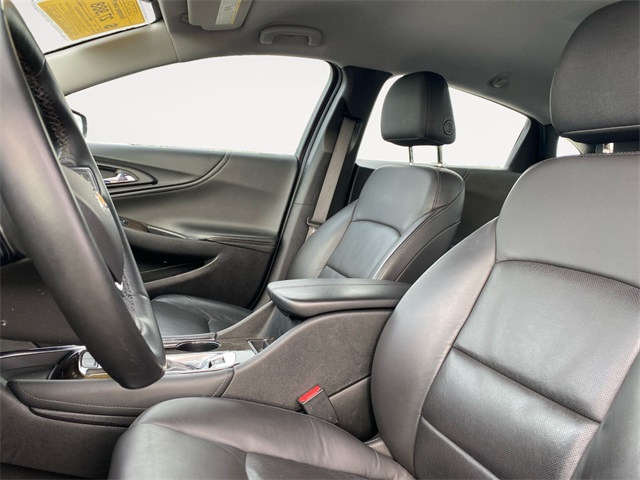 2024 Chevrolet Malibu Premier 2LT photo 9