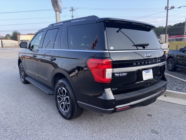2024 Ford Expedition XLT photo 4