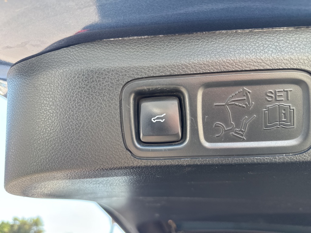 2019 Ford Expedition MAX XLT photo 17