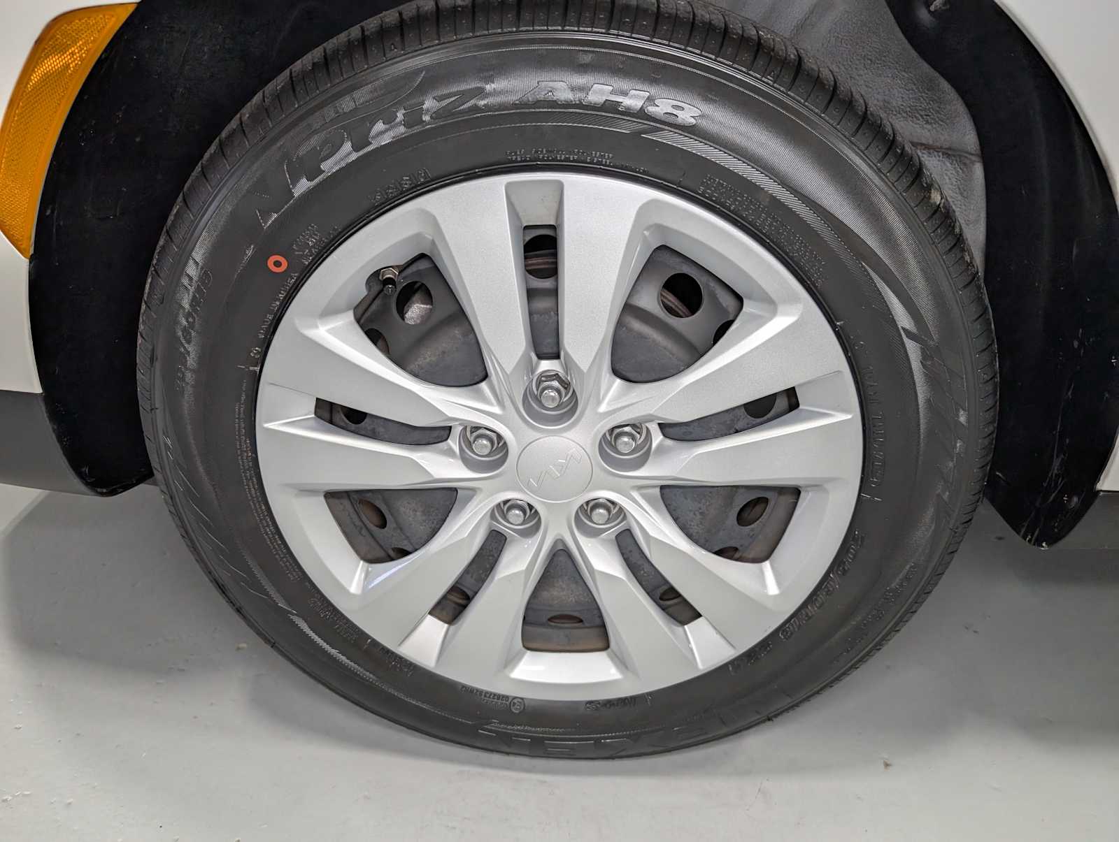 2023 Kia Soul LX photo 3