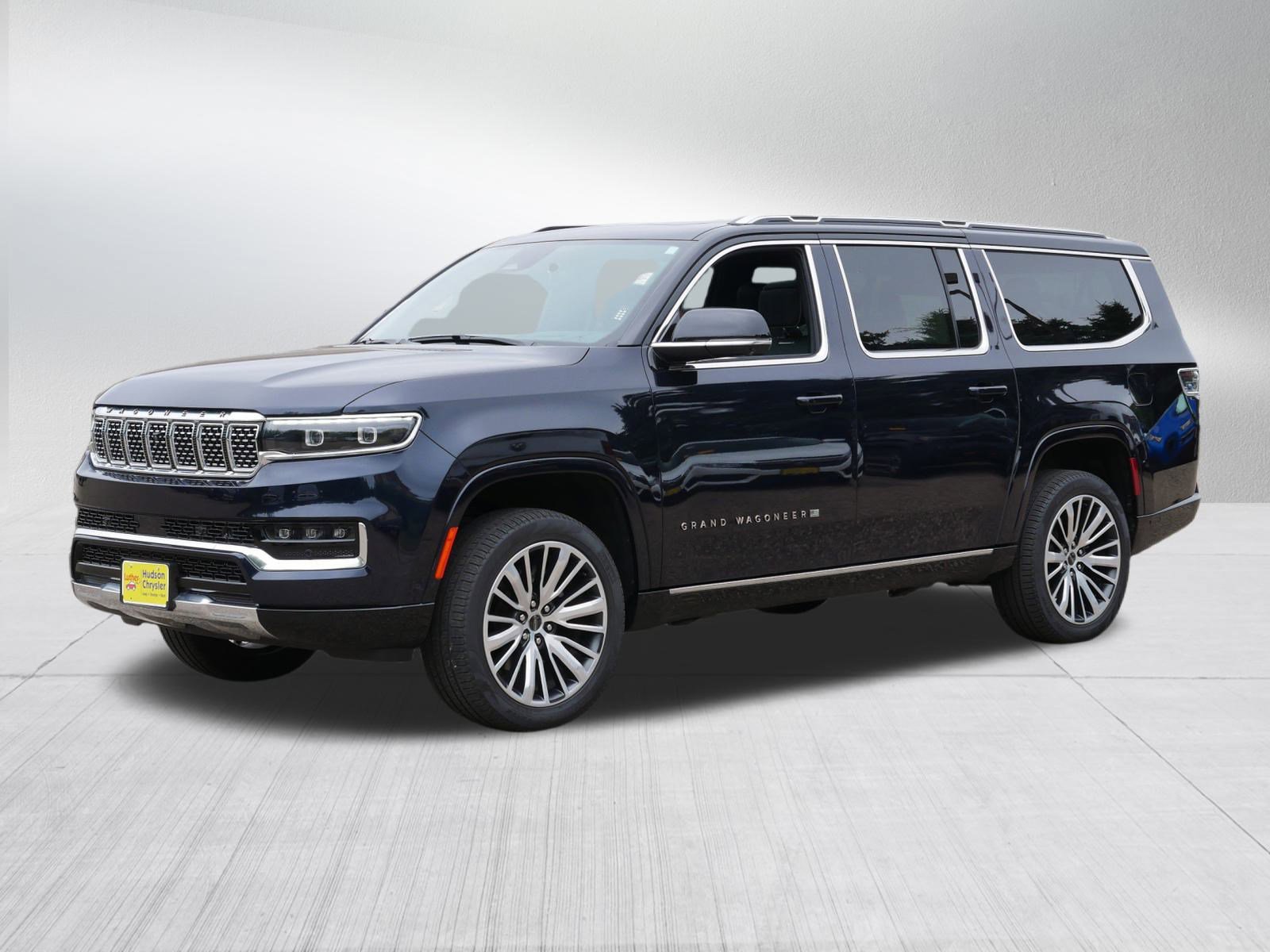 2024 Jeep Grand Wagoneer L III photo 3