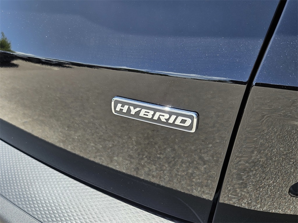 2025 Ford Escape ST-Line Hybrid photo 36