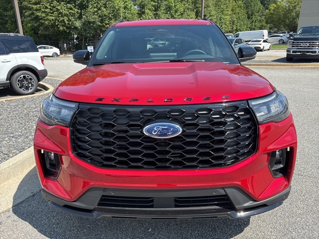 2025 Ford Explorer ST-Line photo 3