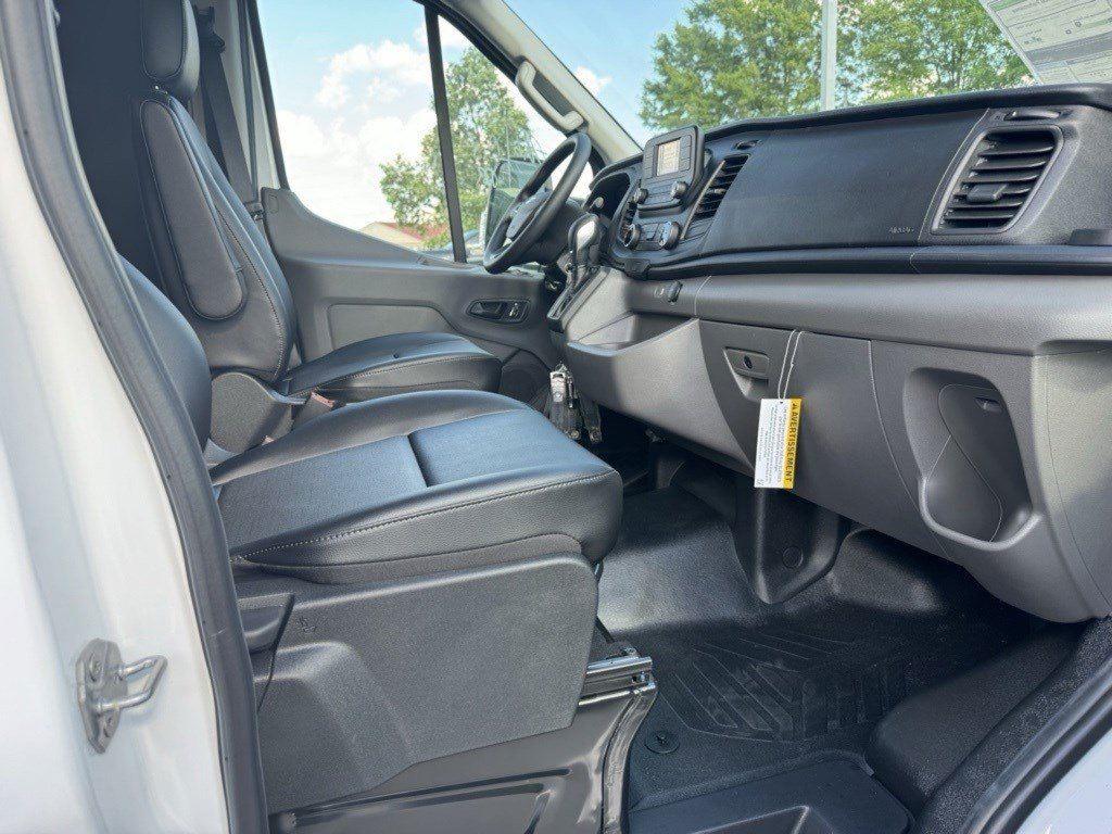 2025 Ford Transit Cargo Van photo 8